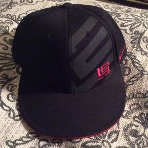 lebron james fitted hats